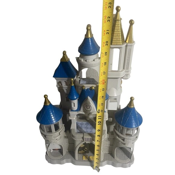 Disney World Cinderella Castle Playset Fireworks Sounds Parks FREE SHIPPING - Picture 4 of 16